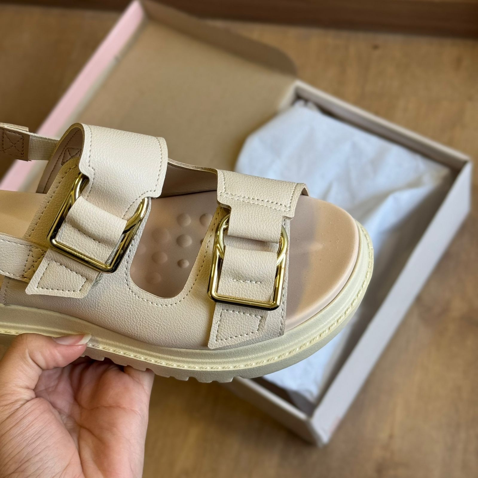 Sandália Modare Espelho Dourado 7200.102