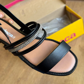 Sandália Moleca Tira Brilhosa 5435.554