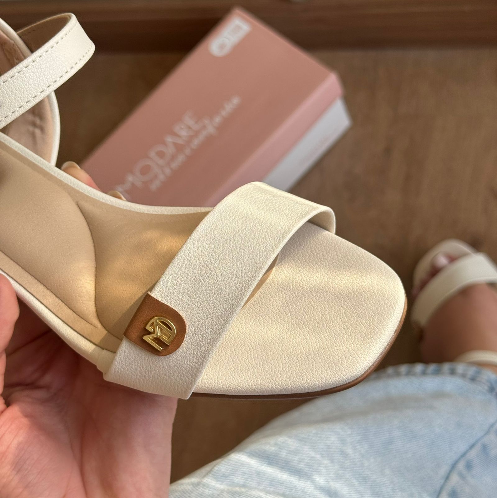 Sandália Modare Salto Bloco Baixo 7211.101