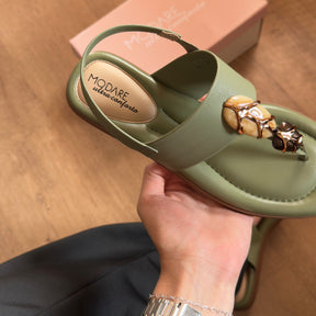 Sandália Modare Rasteira Com Pedrarias 7212.103