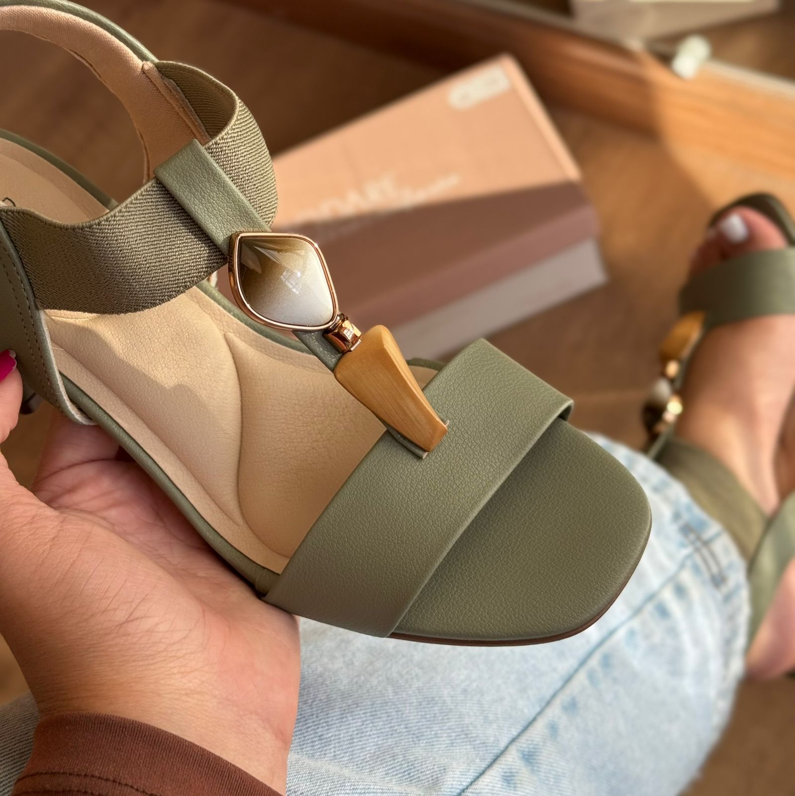 Sandália Modare Salto Bloco Médio 7172.113