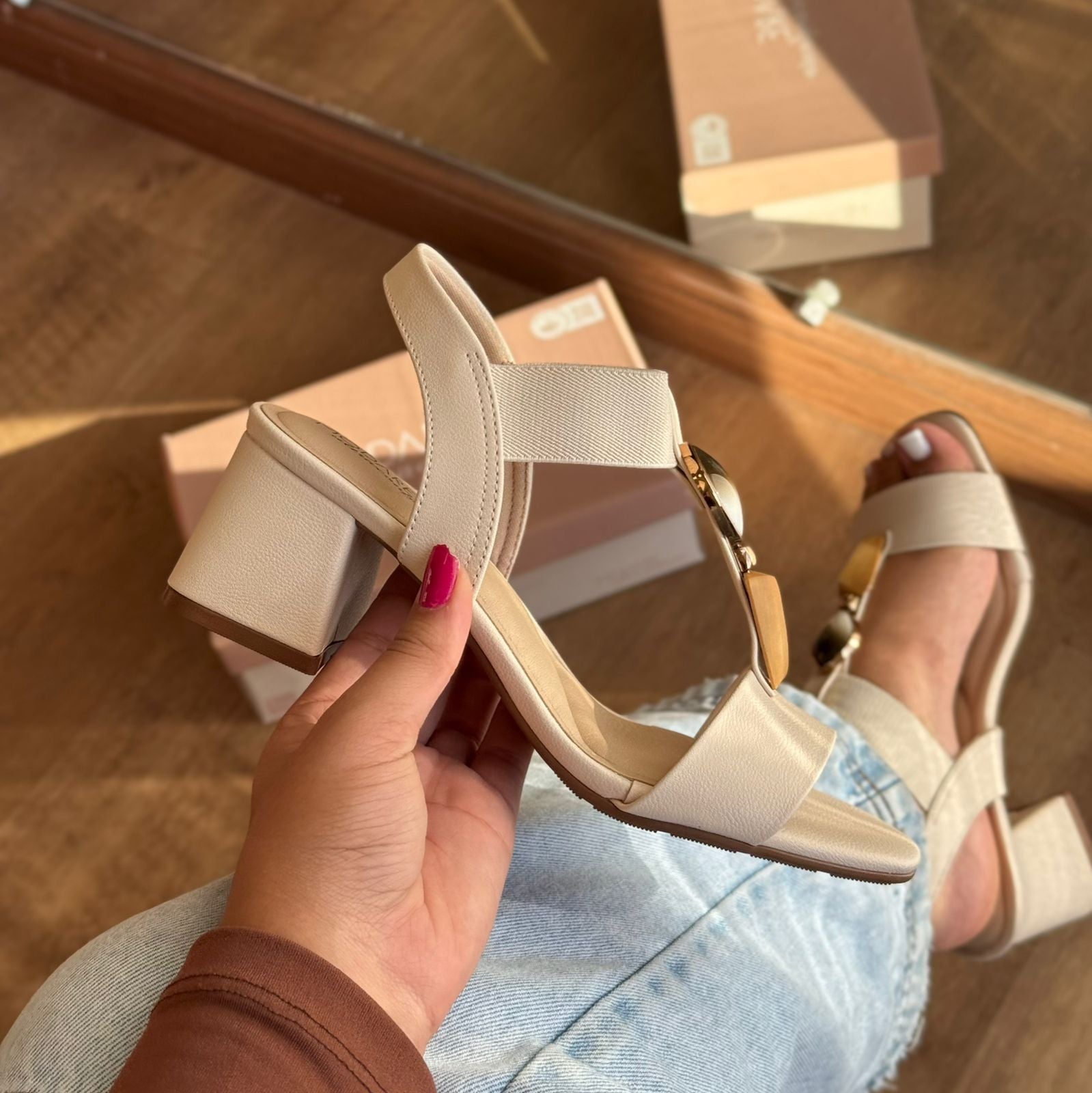 Sandália Modare Salto Bloco Médio 7172.113