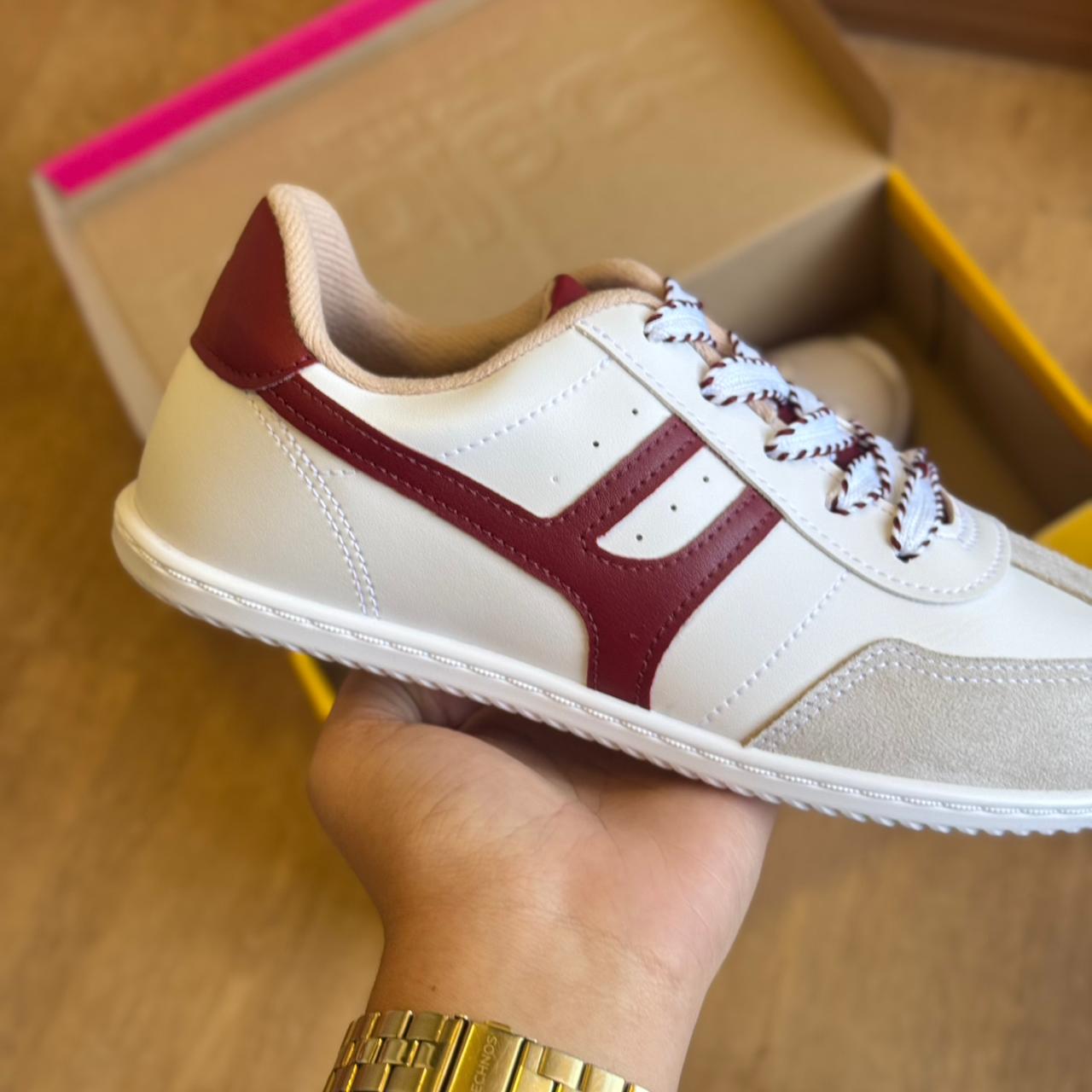 Tênis Moleca Listras Laterais 5827.101